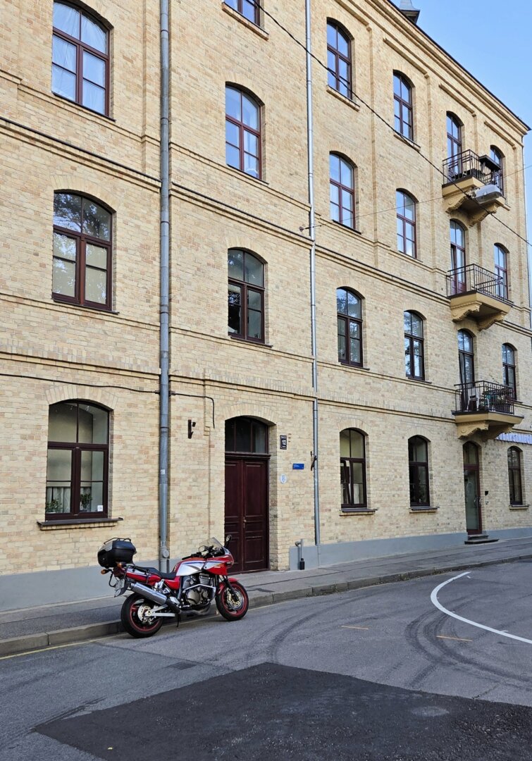 Maiznīcas 12