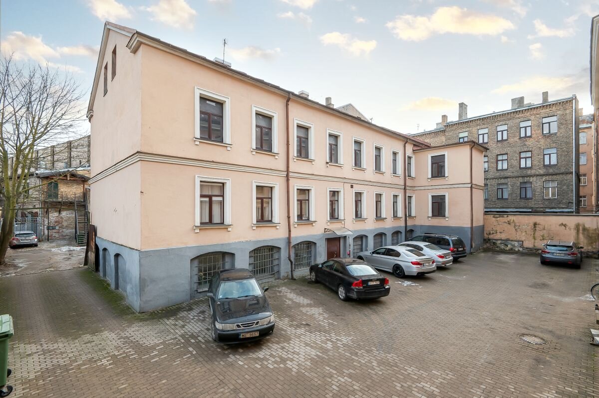 Dzirnavu iela