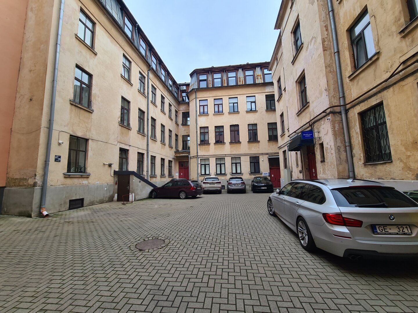 Dzirnavu 89