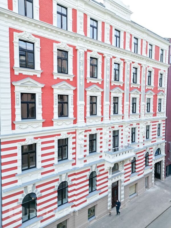 Lāčplēša 36