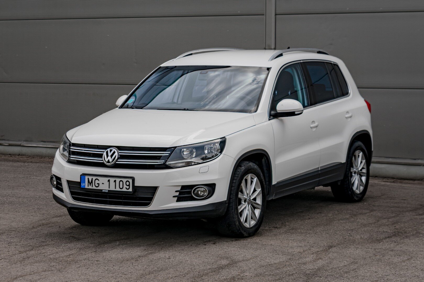 Ad Photo