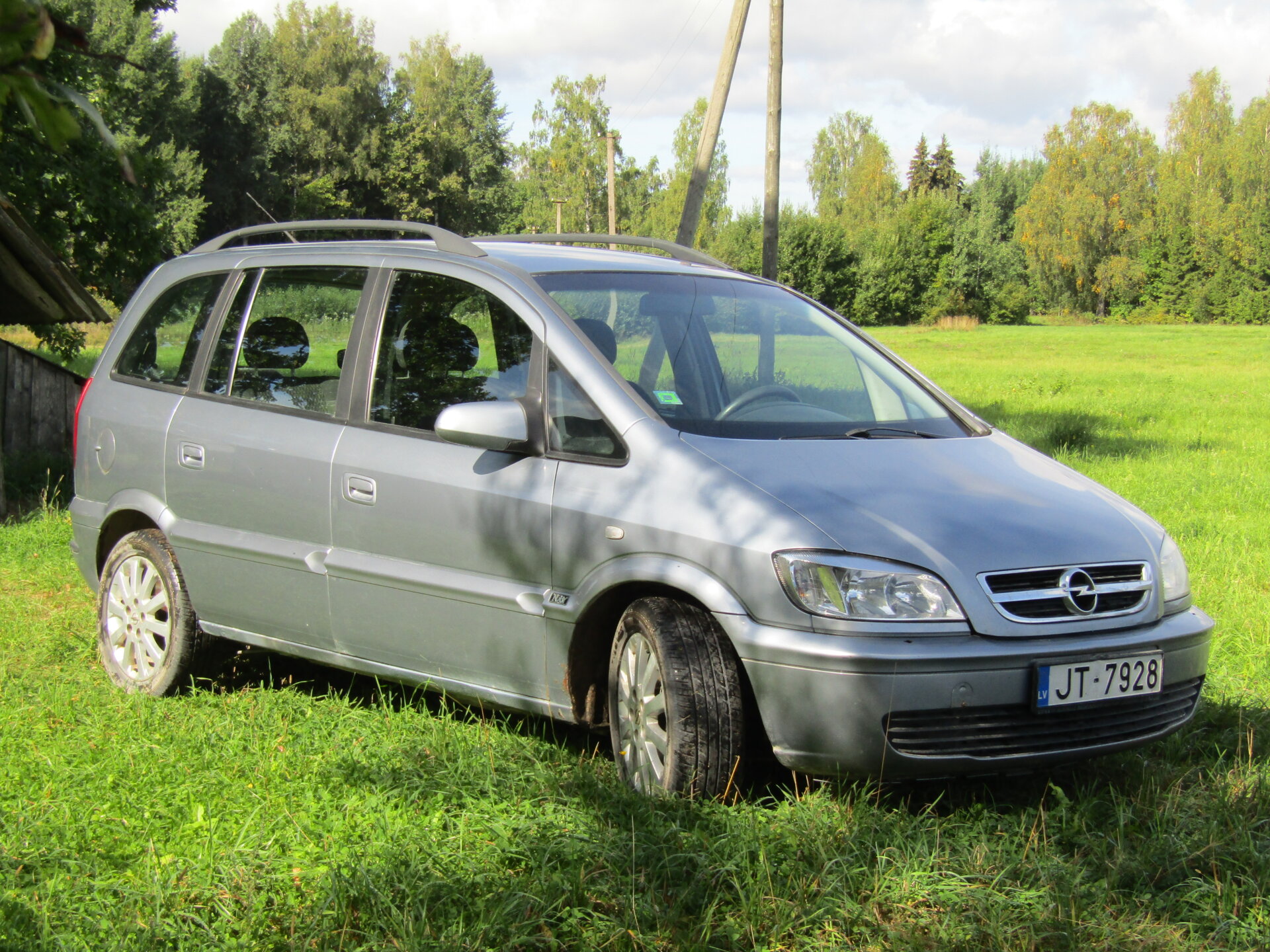 Opel zafira 7 местный