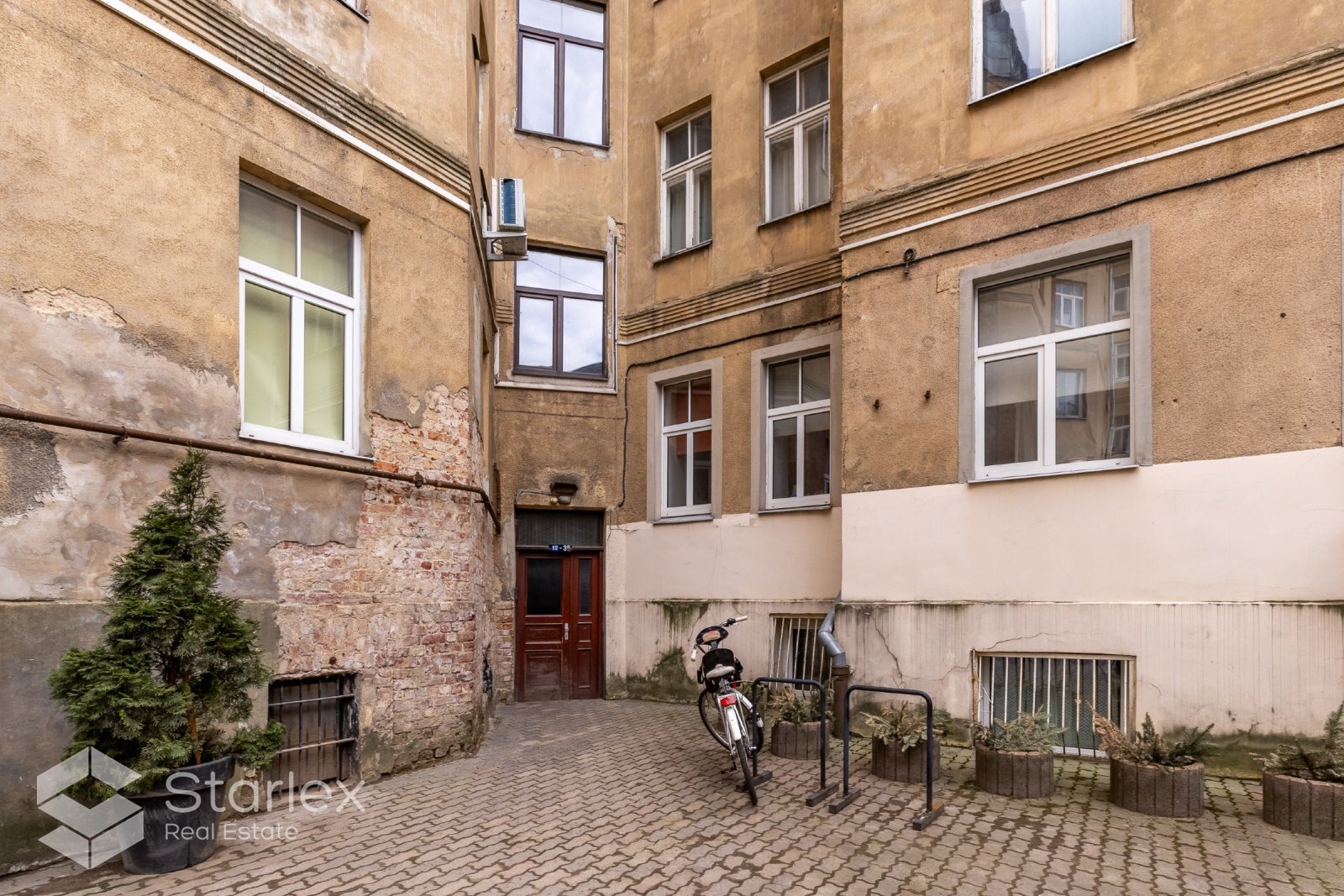Brīvības 84