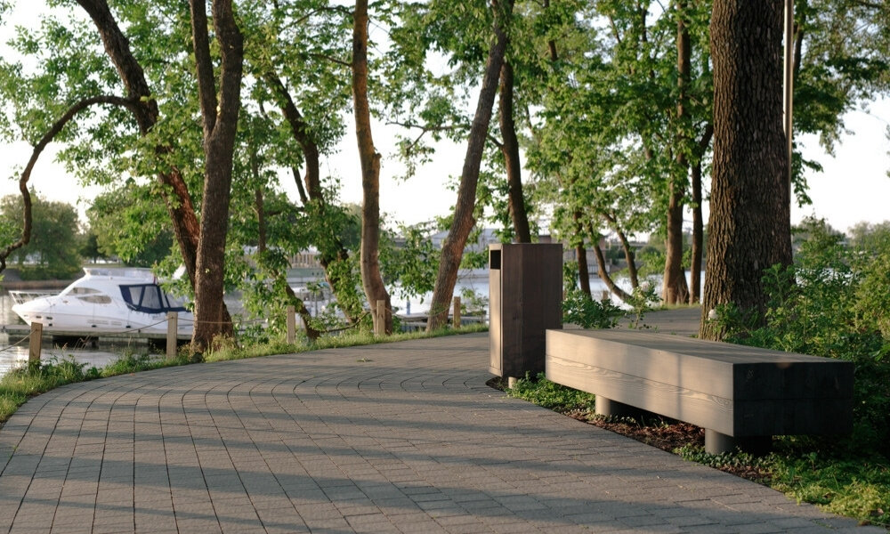 Trijādības 1A