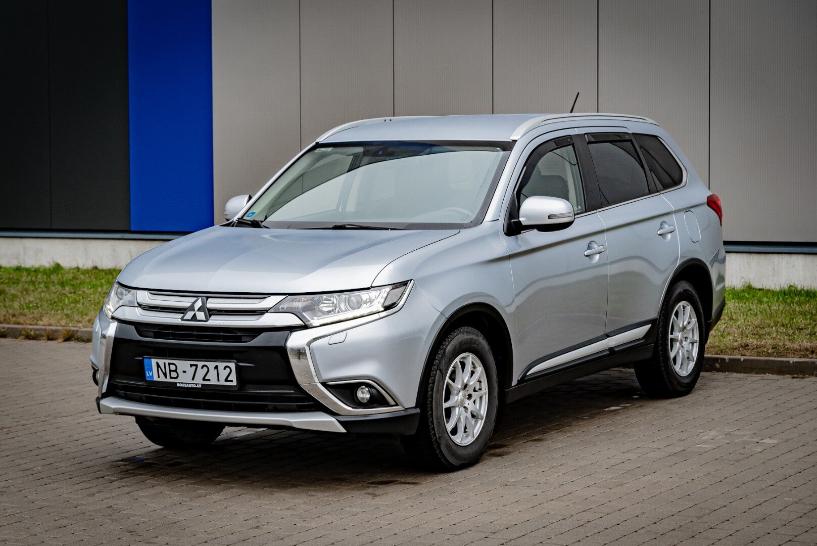 Ad Photo
