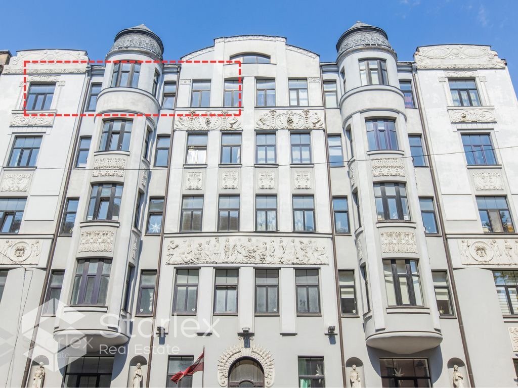 Lāčplēša 61
