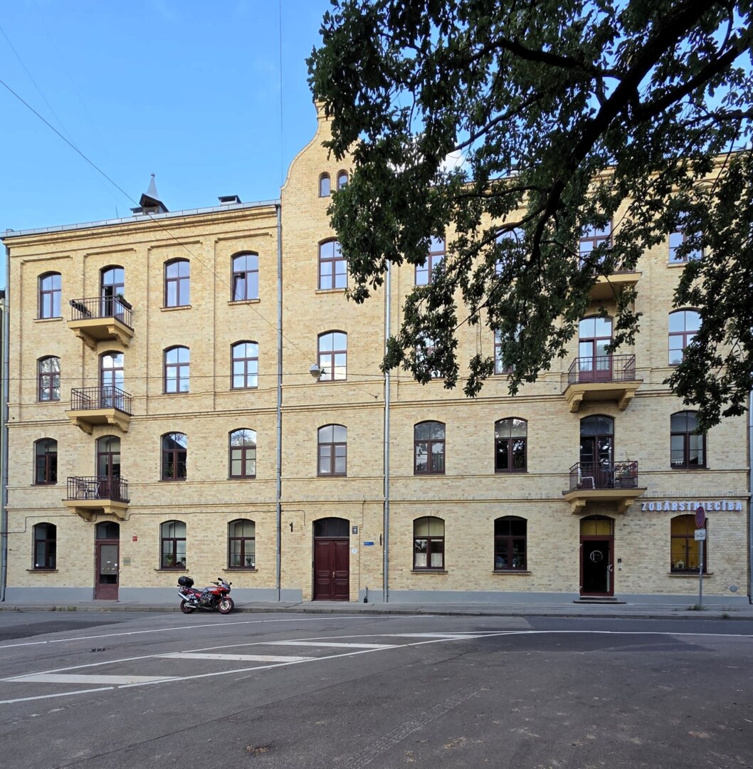 Maiznīcas 12