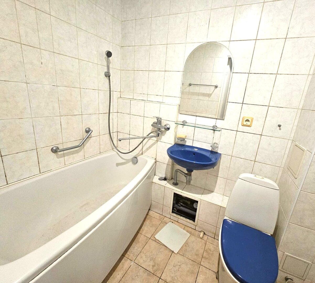 Lidoņu 13