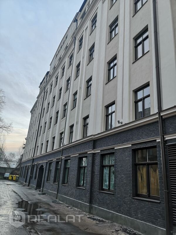 Akmeņu 15