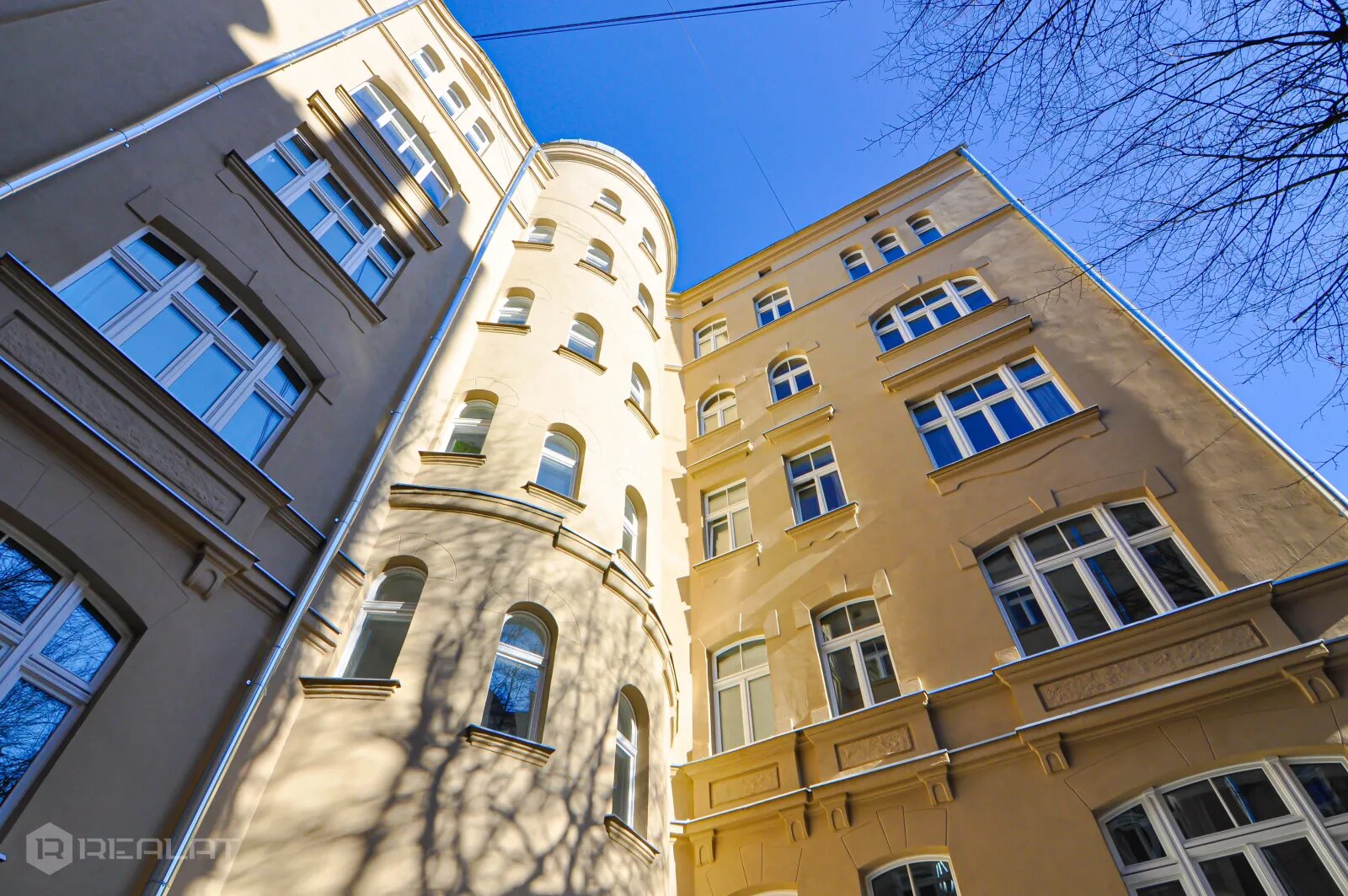 Brīvības 68